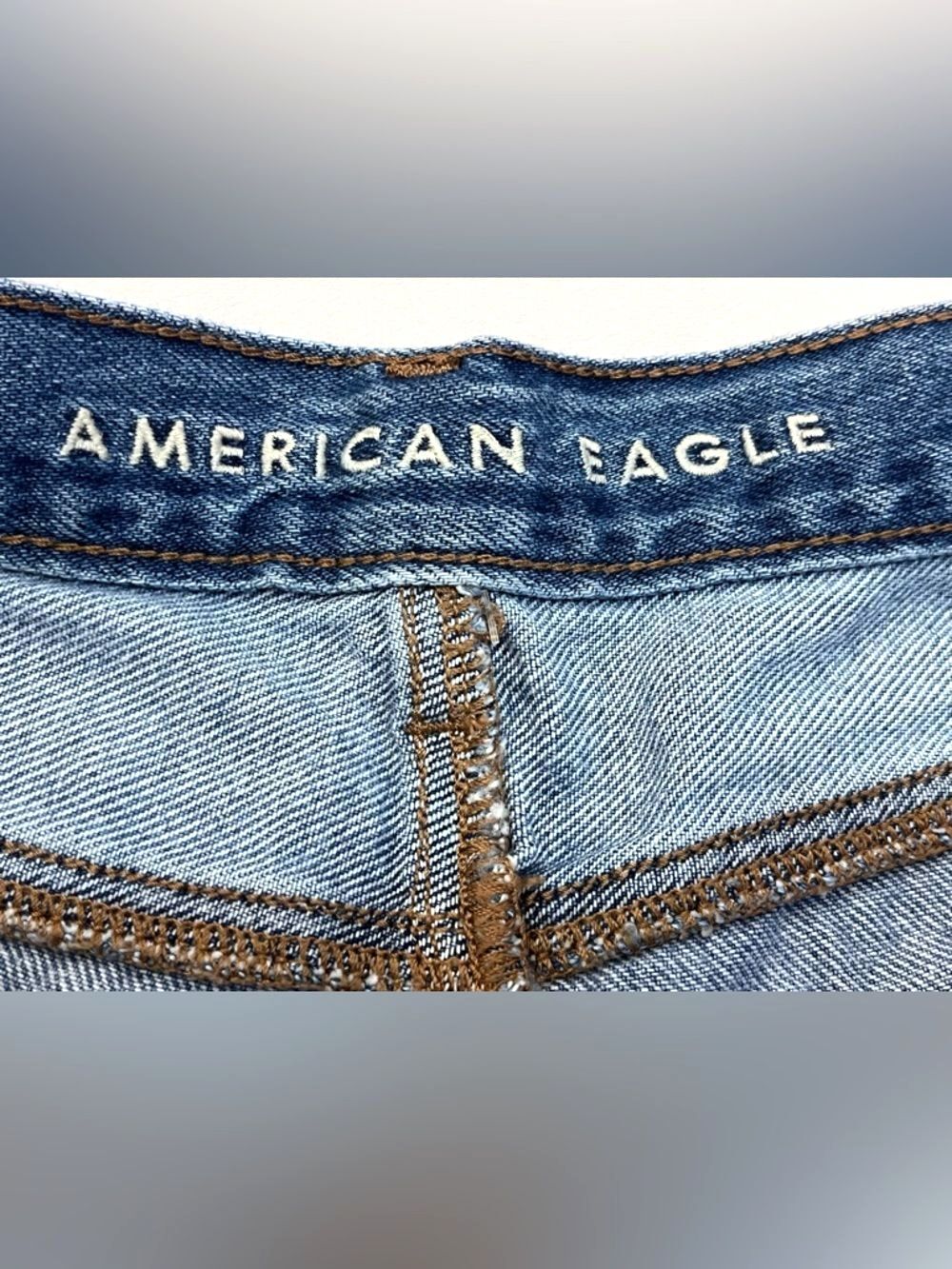 American Eagle Outfitters Women’s Mom Short Blue Denim Cuffed Jean Shorts Size 4 - Picture 11 of 16